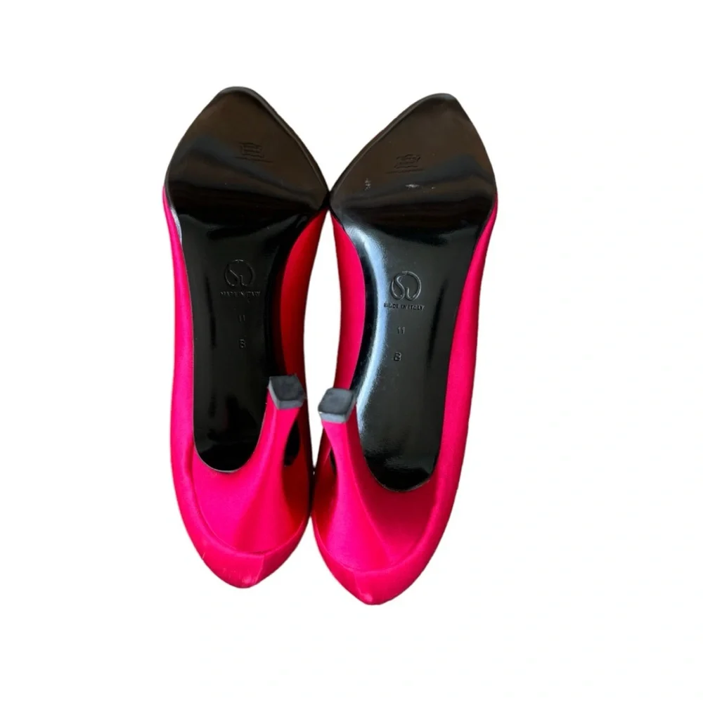 ST JOHN Made In Italy Pink Cloth Rhinestone Trim Women's Heels Size 11